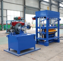 QT4-30 Hydraulic Hollow Solid Brick And Block Making Machine With Diesel Power